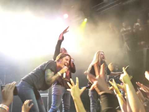 Darkest Hour - "The Sadist Nation" (feat. Laura Nichol of Light This City) live in San Francisco