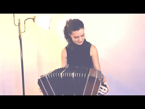 Decarisimo - solo bandoneón