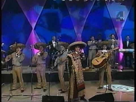 Mariachi 2000 y Aida Cuevas - Qué bonita es mi Tierra / Tequila con limón / Te doy las gracias