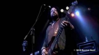 Rusted Root - Suspicious Minds - Live at the Rave