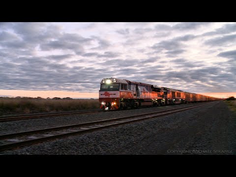 4PM9 SCT Freight Train At Sunset (13/6/2021) - PoathTV Australian Railways