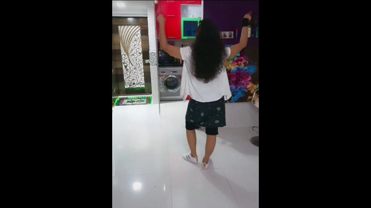 Ee Petaku Nene Mestri | Mutamestri | Chiranjeevi | Megastar | Muta Mestri | Navya Divya Cover Dance