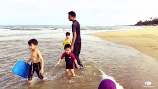 preview picture of video 'Percutian keluarga di pantai kekunang tering pahang'