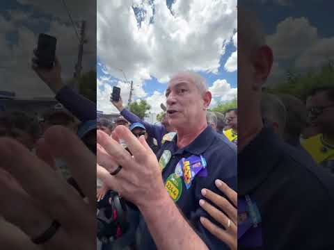 CIRO CHEGA A SANTA QUITÉRIA COM GRANDE RECEPÇÃO.