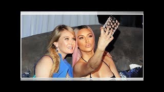 ∞Kim Kardashian Reveals She’s Done Taking Selfies — Then Takes a Selfie