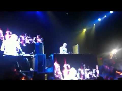 Afrojack @ UMass - Can't Stop Me Now + Encore: Hide and Seek