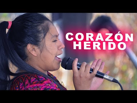Lea Cristian y la Int. Banda Apocalipsis - Corazón Herido | CONCIERTO SOLOLÁ 2017