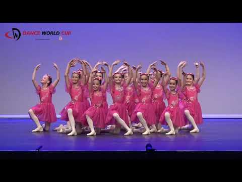 DWC 2019 Finals - Mini Large Group Ballet any style - Circle of Joy