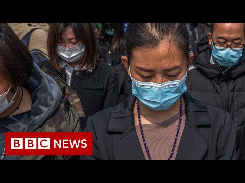 Coronavirus: China stops for three minutes to remember the dead - BBC News