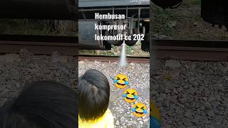 Download lagu kageet!!! hembusan kompresor lokomotif CC 202#shorts mp3