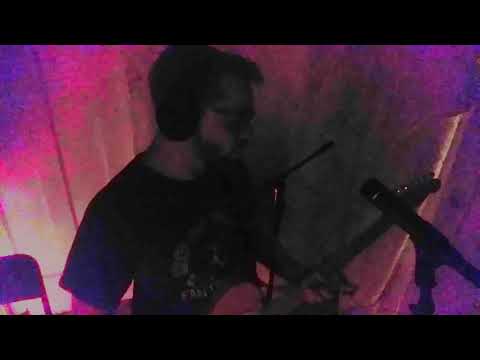 Avidskydiver - Modern Times (live @ A Closet)
