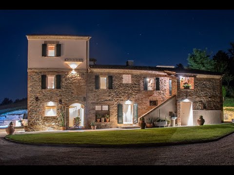 La Melusina: Luxury Villa with Private Pool and Panoramic Views in Le Marche