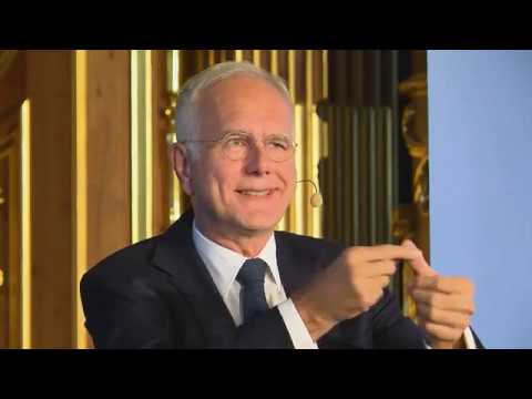 Harald Schmidt über die Grenzen der Witzemacherei und seine Rolle als fünffacher Vater