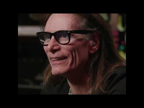 Steve Vai on Kittens Got Claws from Slip of the Tongue