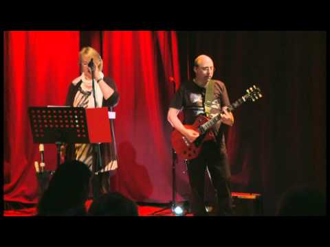 Flowing Stream - Late Summer - live