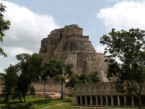 Mexiko - Welt der Maya - Uxmal - Ruinenstadt