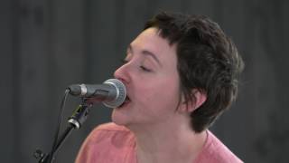 Allison Crutchfield - Dean's Room (Live on KEXP)
