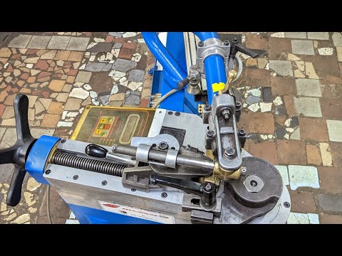 Трубогиб итальянского производства фирмы Ercolina модель SB48T с позиционером А40/Р.