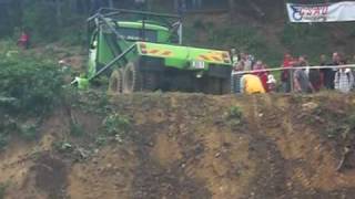 preview picture of video 'Truck trial Mohelnice 2009 /2'