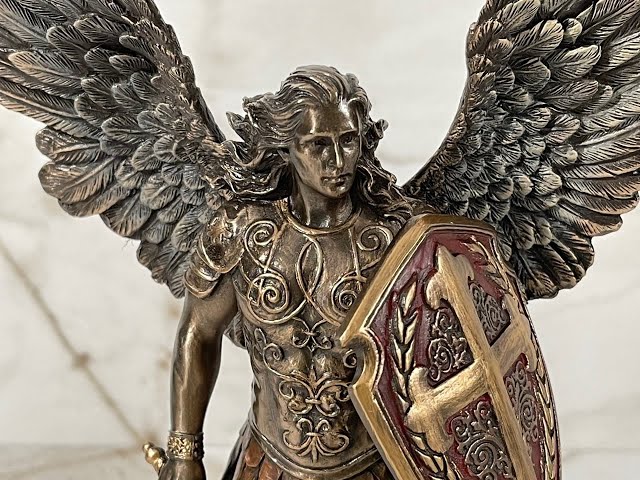 Vídeo relacionado con Veronese Design Lady SIF, Estatua nórdica de la Diosa de la Tierra y la Familia con Acabado de Bronce, 8.5 Pulgadas de Alto