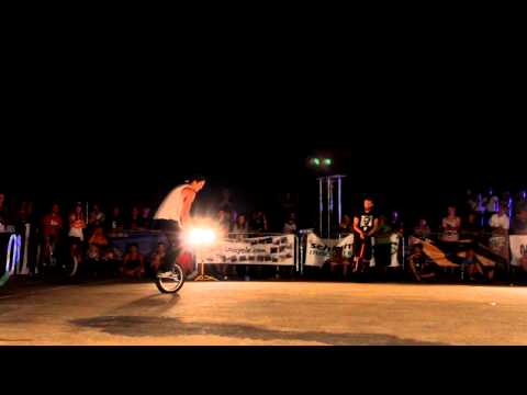 Unicon 17 - Expert Male Battles: Max Schulze v Maxime Peabody