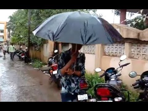 पाऊस रागावला, धो धो बरसला!