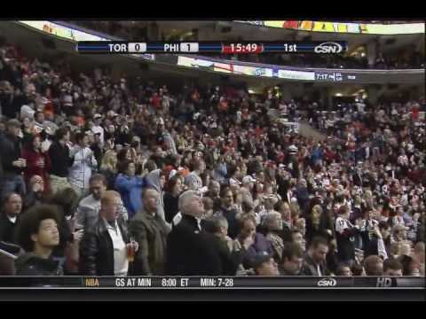 Danny Briere scores vs Maple Leafs - 1-6-10