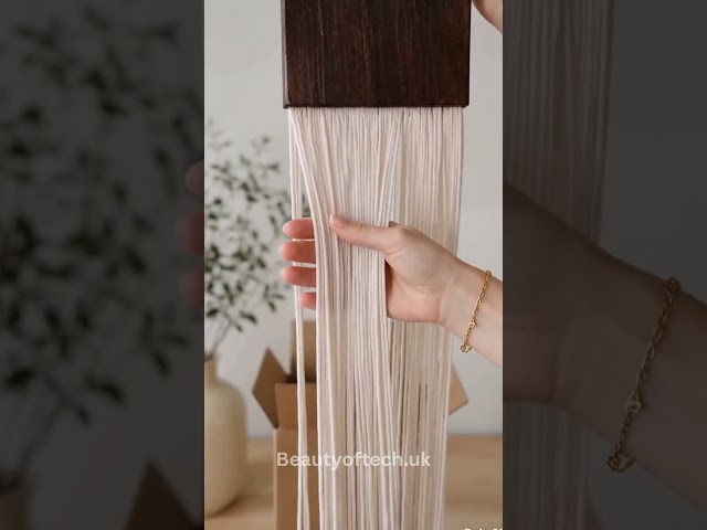 Vídeo relacionado con Mkouo 2 Pcs Macramé Colgar en la pared Small Tapiz de arte tejido Boho Chic Home Decor Apartment Dorm Room Decoration, 30cm (L) x 25cm (W) and 40cm (L) x 25cm (W)