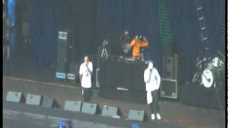 Bliss 'N' Eso - Intro & Up Jumped The Boogie (live @ Soundrelief)