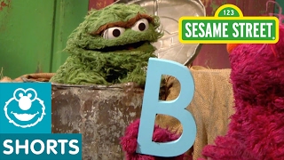 Sesame Street: Oscar Accidentally Helps Telly (Letter of the Day)