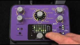 Video thumbnail for Dubstep and Electronica Bass Pedal Demo - Soundblox Pro Bass Envelope Filter by sourceaudioeffects