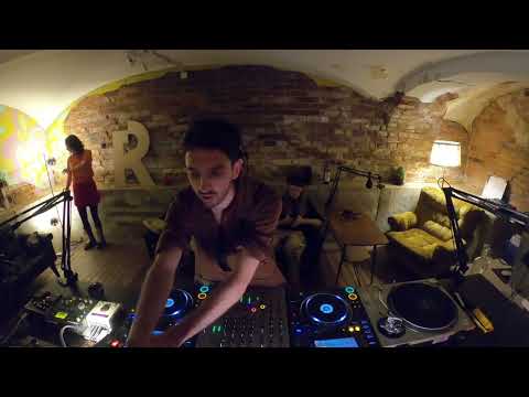 IDA Invites - Pedro MacLoughlin