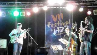 Israel Sandoval Trio + Ariel Bringuez