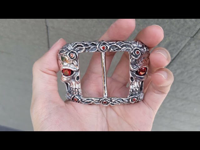 Vídeo relacionado con HiyyFloy Cinturón De Calavera Punk para Mujer, Cinturón De Cuero con Hebilla De Calavera, Cinturón Punk Decorativo, Cinturón con Remaches Y2k para Pantalones, Accesorios De Disfraz.