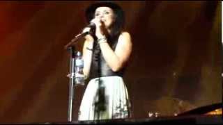 Amy Macdonald - The Furthest Star (Live at Rock Oz&#39;Arènes 15.08.2013)