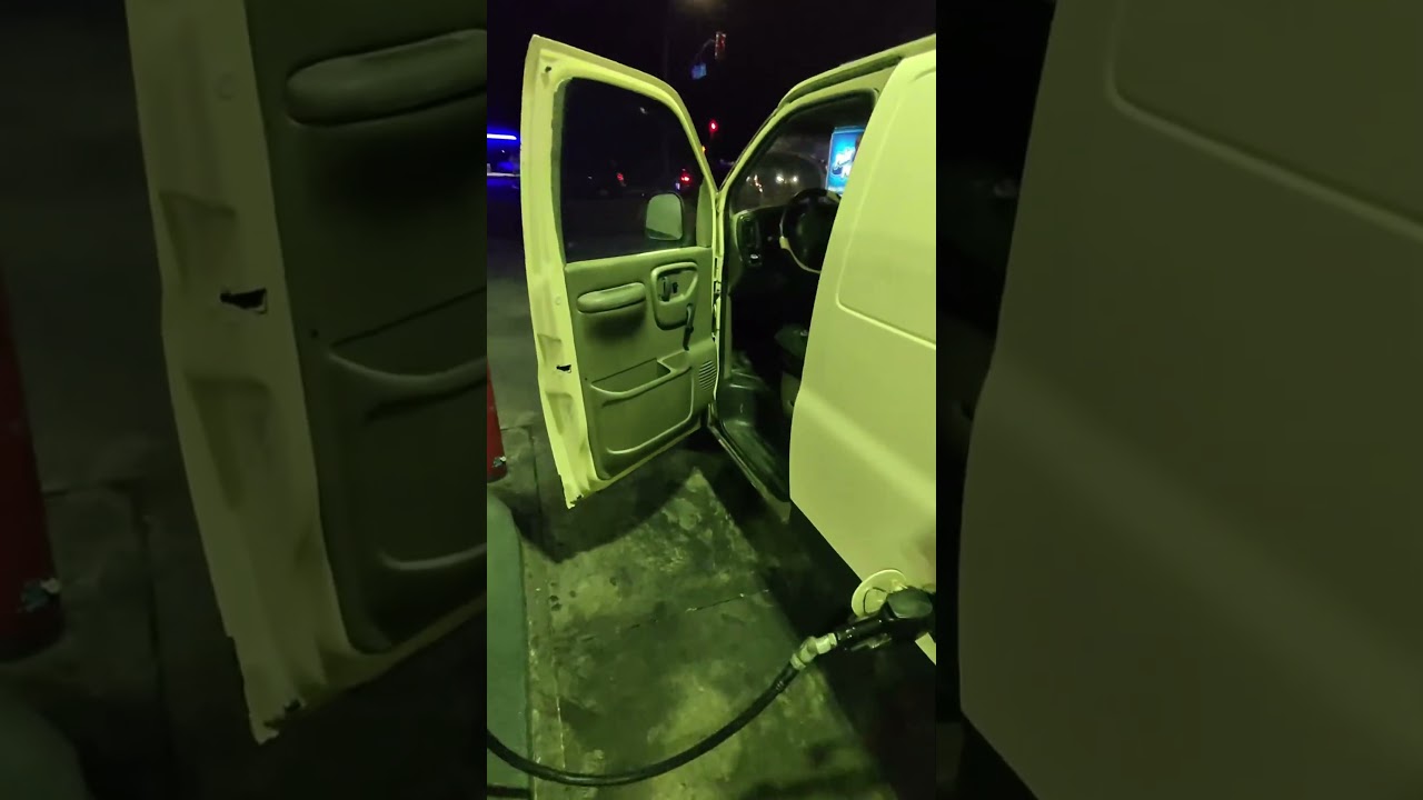 B A Baraka with the Van ￼