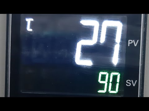 Omron E5CC-CX2ASM-804 Temperature Controller