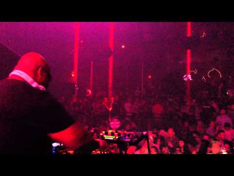 Carl Cox dropping Saeed Younan's "The Conversation" SY secret edit
