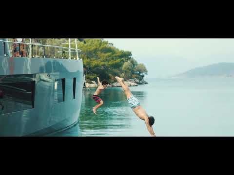 Vision F 80 - Power Catamaran