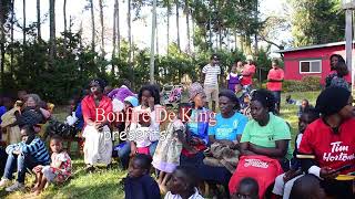 Bonfire De king performs Mama at instep foundation Children&#39;s home