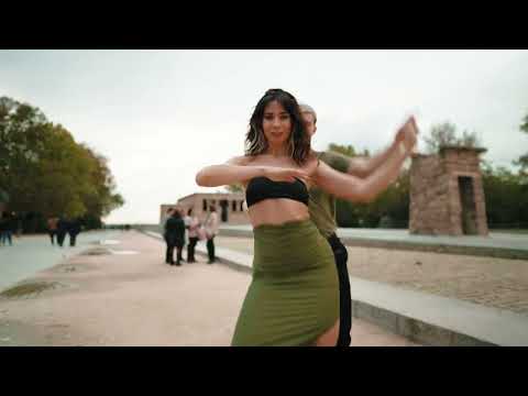 Alex y Laïs - Siento Miedo by Ronny Dae