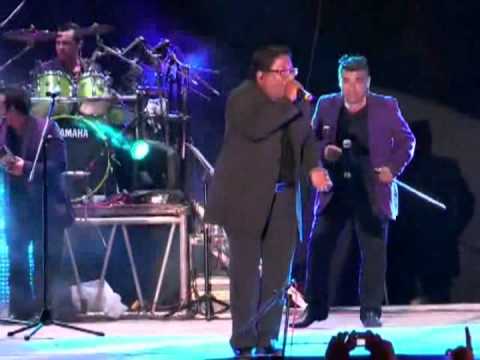 JUNIOR KLAN COMO AGUA EN LAS MANOS