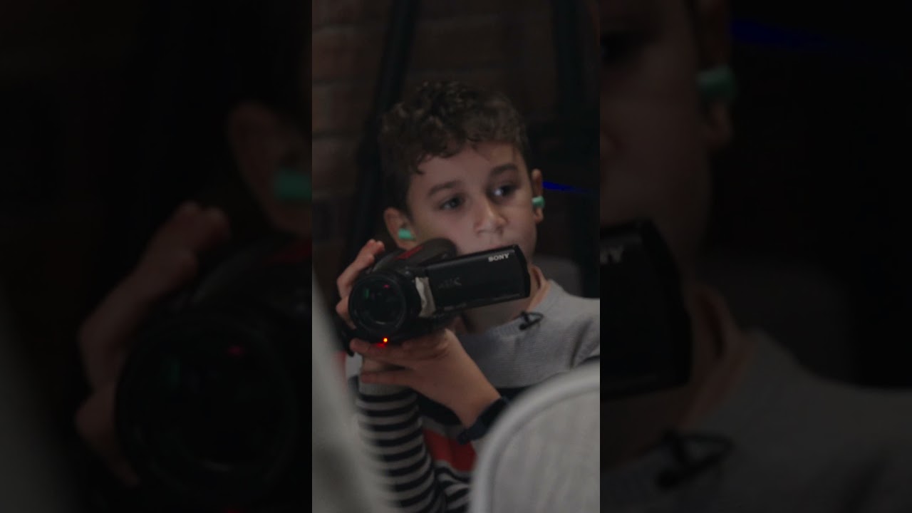 English Teacher and Graham Coxon filmed by children at Abbey Road Studios recording 'Parasite'