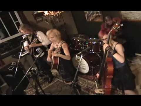 Promotional video thumbnail 3 for black-eyed SUZIE