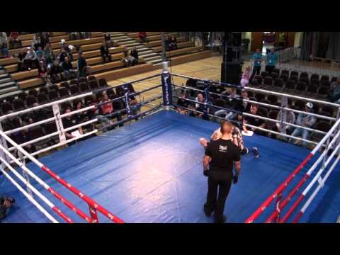 Carelia Fight VII, 3.9.2011, päiväottelut - 6. Juuso Tammi vs Samu Hämäläinen.mp4