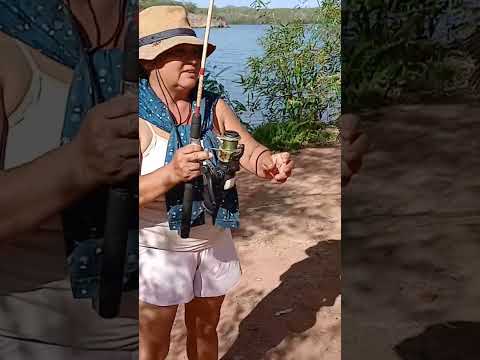 olha o tamanho # do tucunare # que peguei # rio São Francisco # se escrevam obrigado