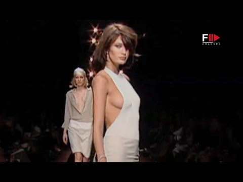 Vintage in Pills NINA RICCI Spring 2001 - Fashion Channel