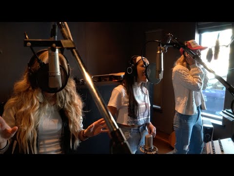Runaway June - New Kind of Emotion (Video Diary)