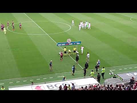 Servette-Sion : l'entrée des joueurs et tifo SG