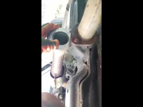 Removing the catalytic converter on an 04 crown victoria